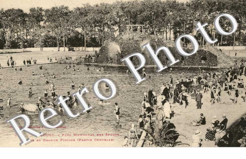 Parc Municipal des Sports - Rocher et grande Piscine