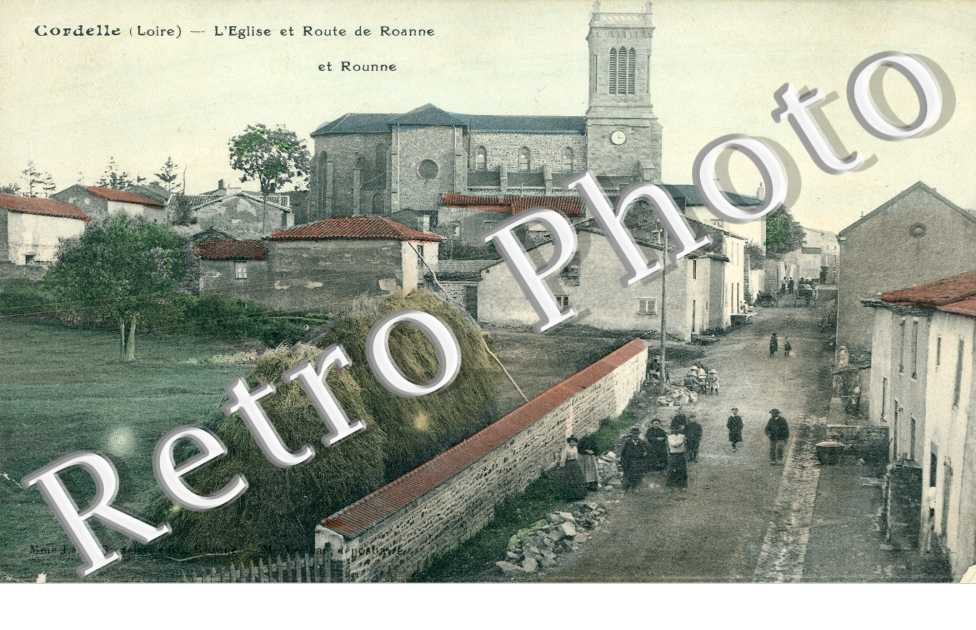 l&#039;eglise et route de Roanne