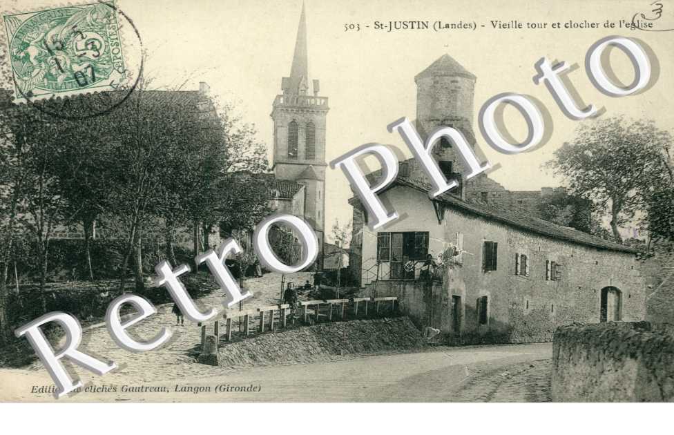 Vieille tour et clocher de l&#039;eglise