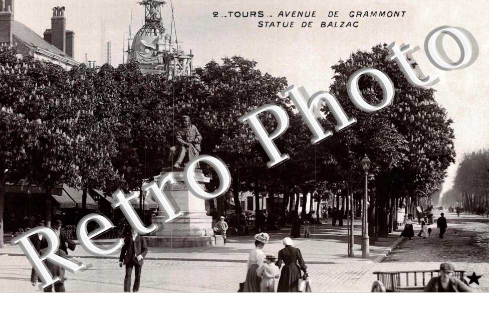 Avenue de Grammont Statue de Balzac