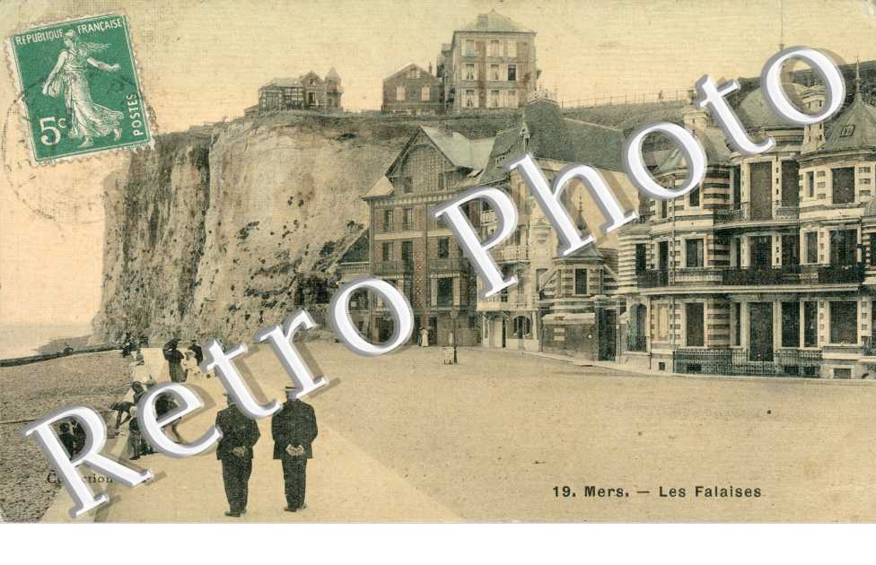 Les Falaises