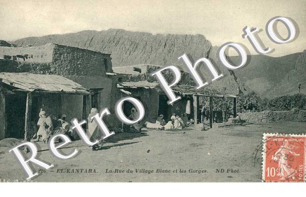 la rue du village blanc et les gorges
