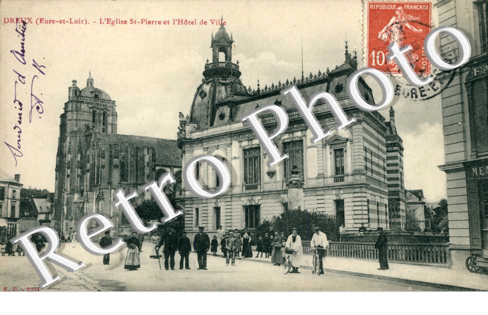 l'église Saint-Pierre et l'Hôtel de ville