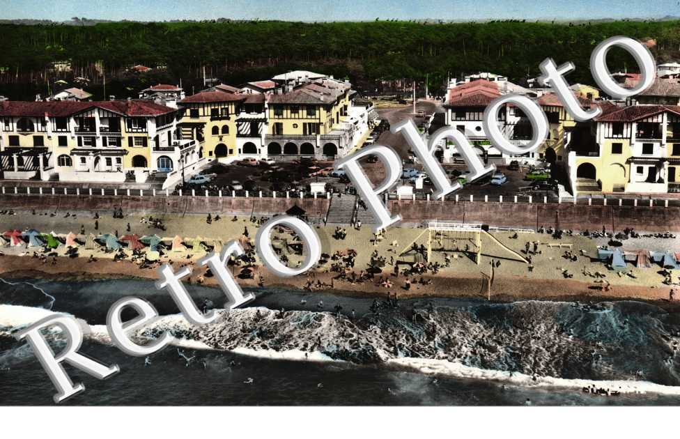 Hossegor Plage de l&#039;Ocean et place des Landais