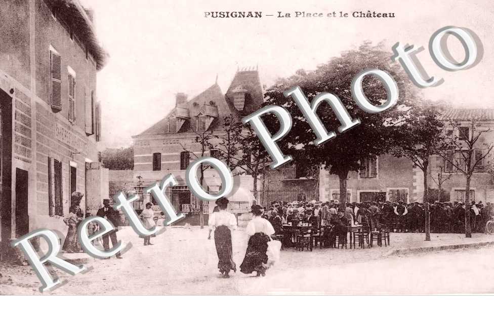 la place et le château