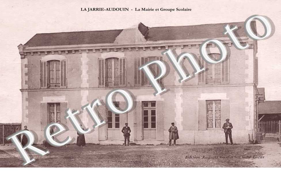 la mairie et groupe scolaire