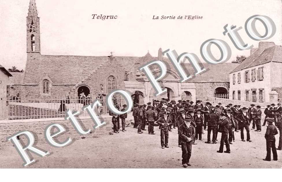 la sortie de l&#039;église