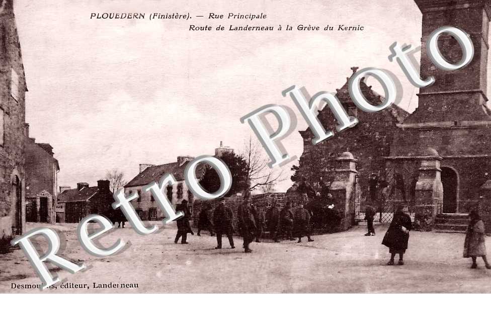 rue principale Route de Landerneau à la Grève du Kernic