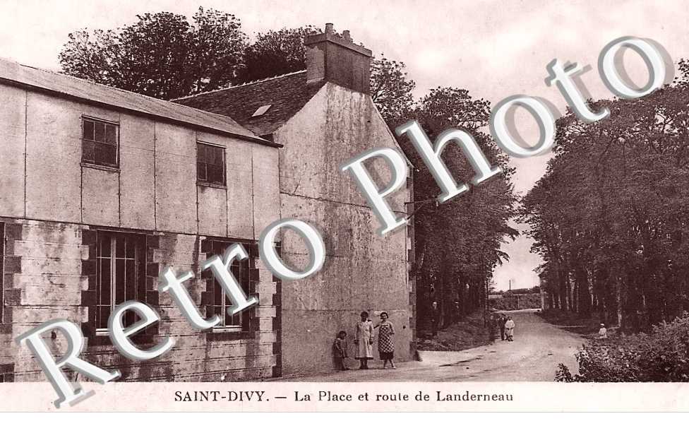 la place et route de Landerneau