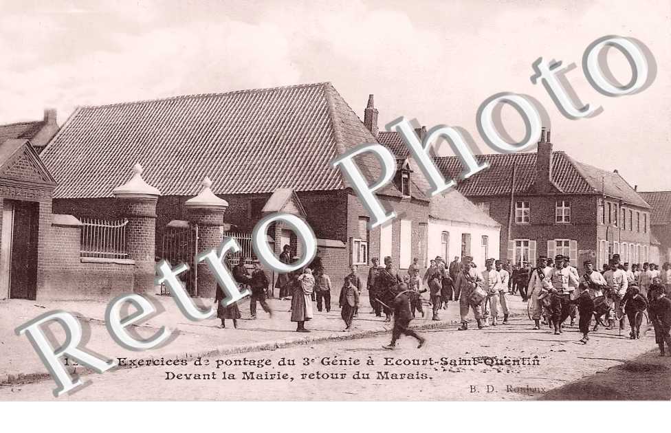 exercices de pontage du 3ème Génie. Devant la mairie