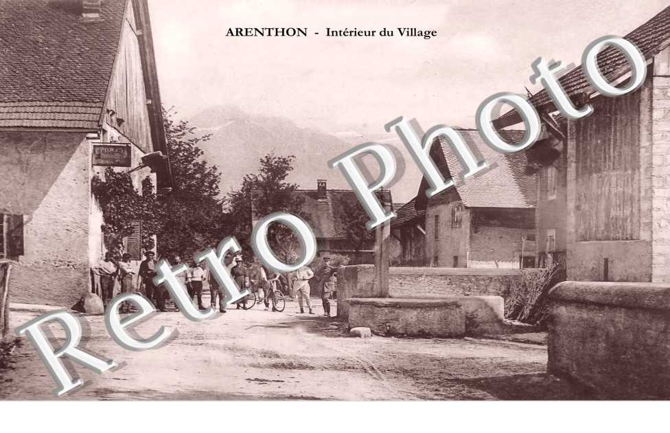 Intérieur du village