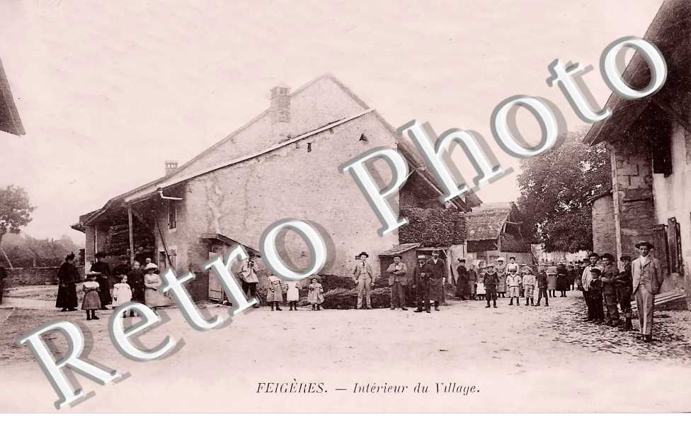 Intérieur du village