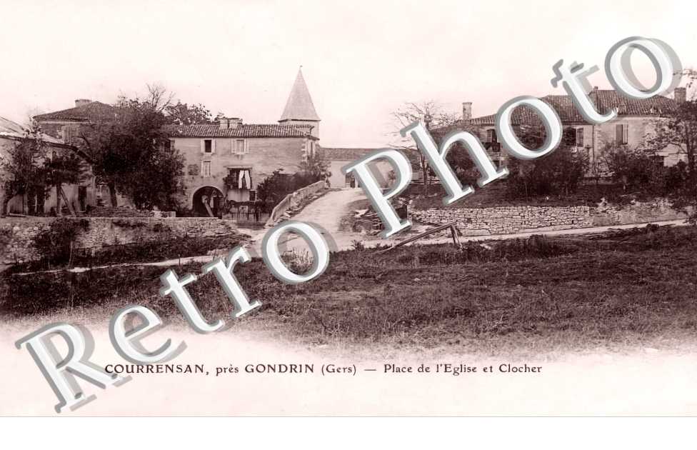 place de l&#039;église et clocher