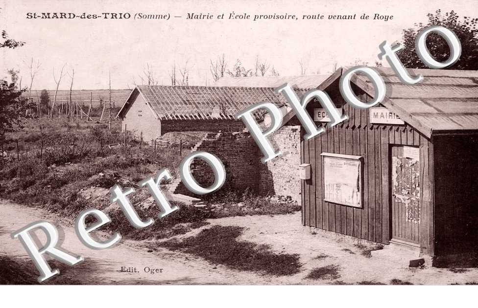 mairie et école provisoire, route venant de Roye