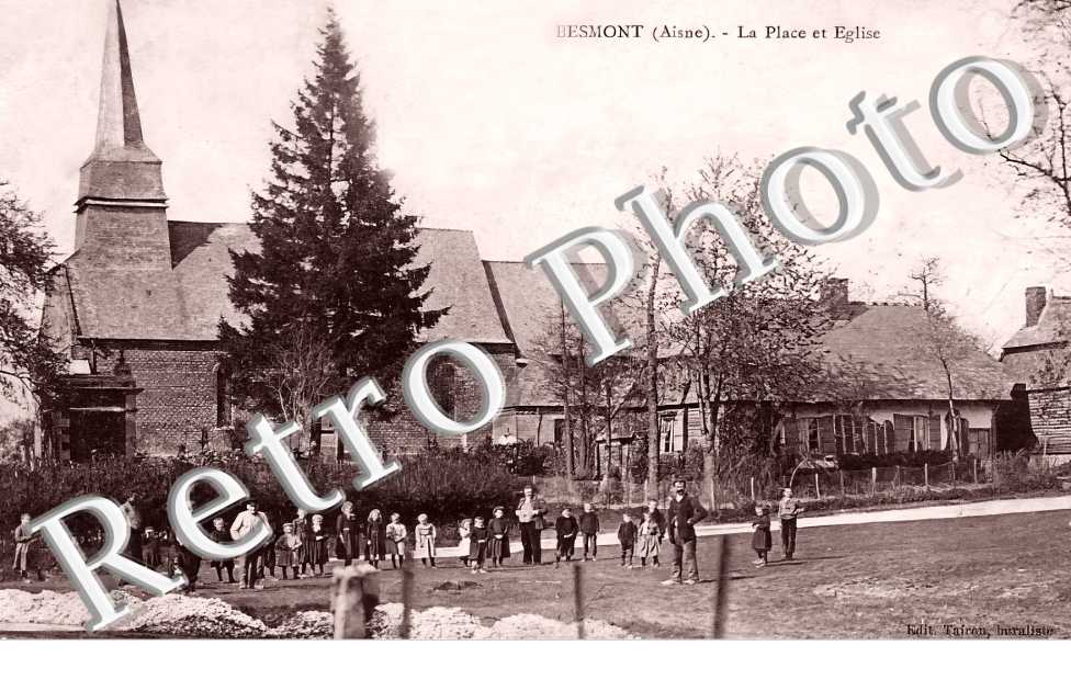 la Place et l&#039;église
