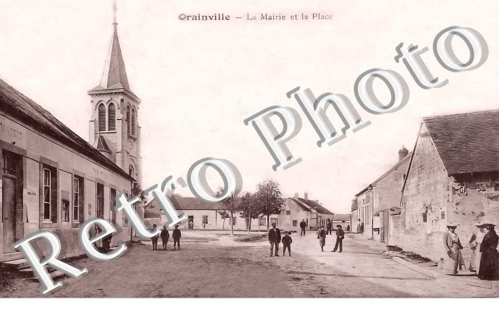 la mairie et la place