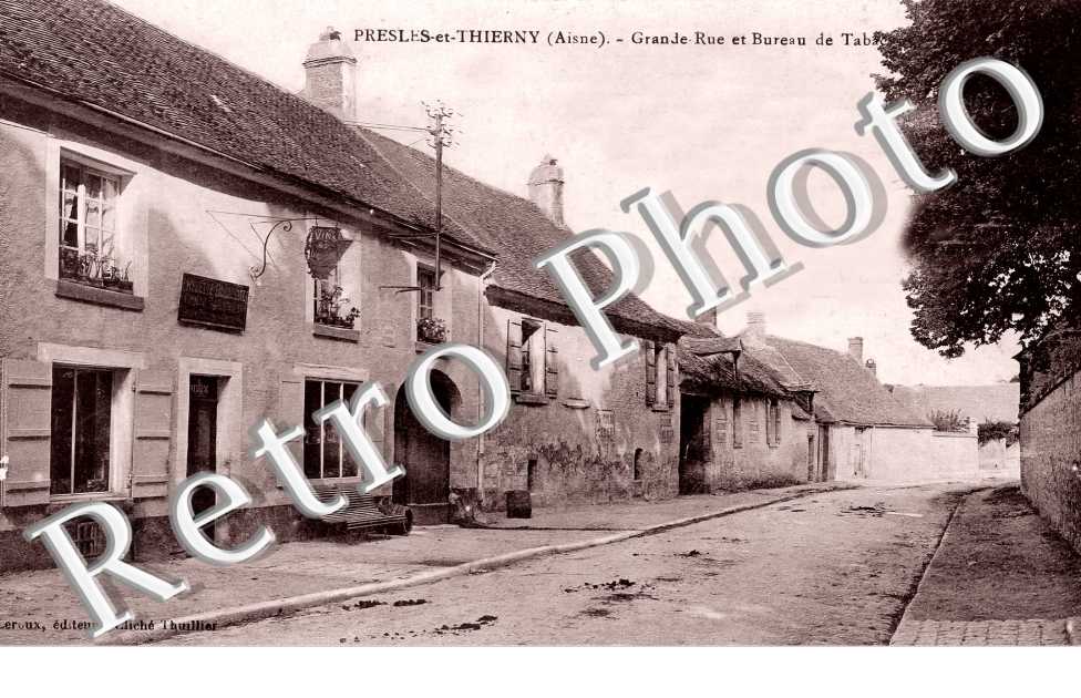 Grande rue et bureau de tabac