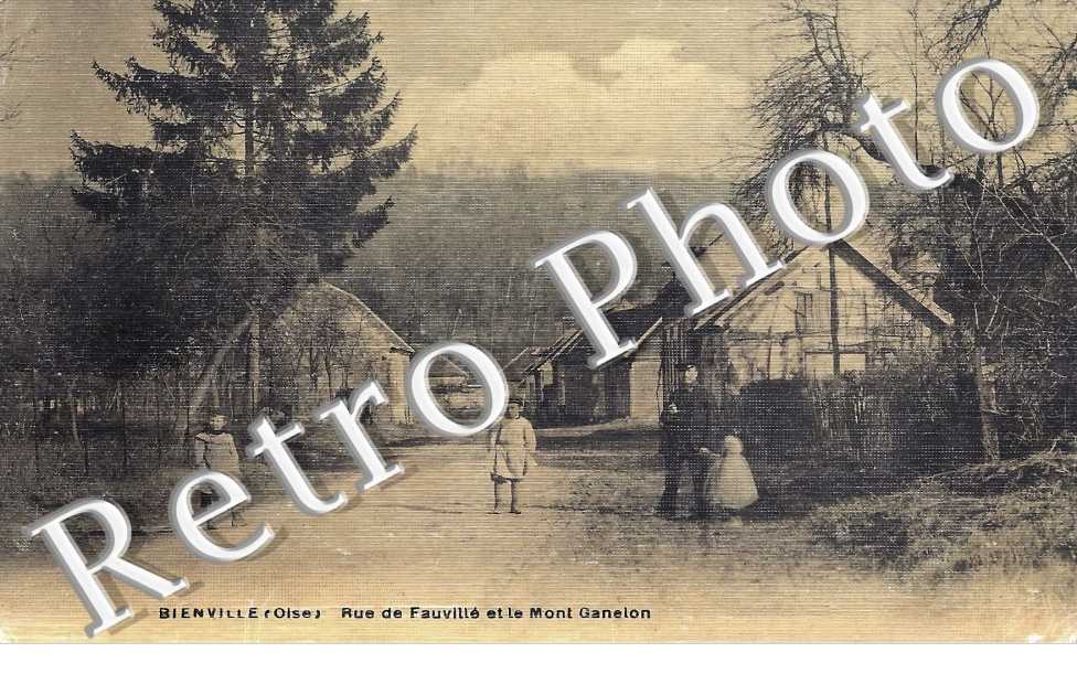 rue de Fauvillé et le Mont Ganelon
