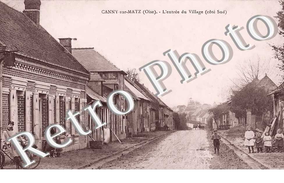 l'entrée du village