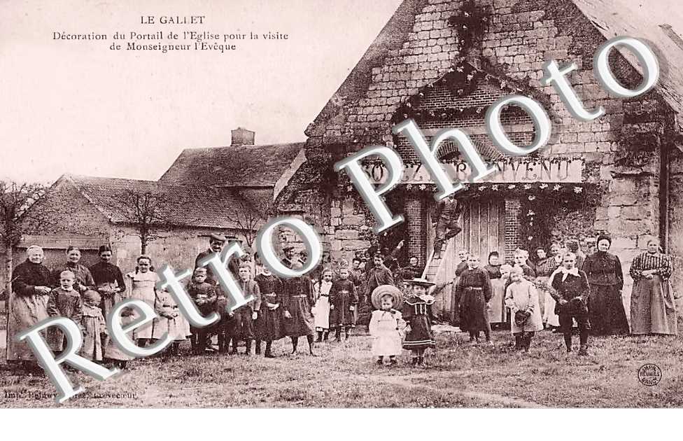 décoration du Portail de l'église pour la visite de Monseigneur l'Evêque