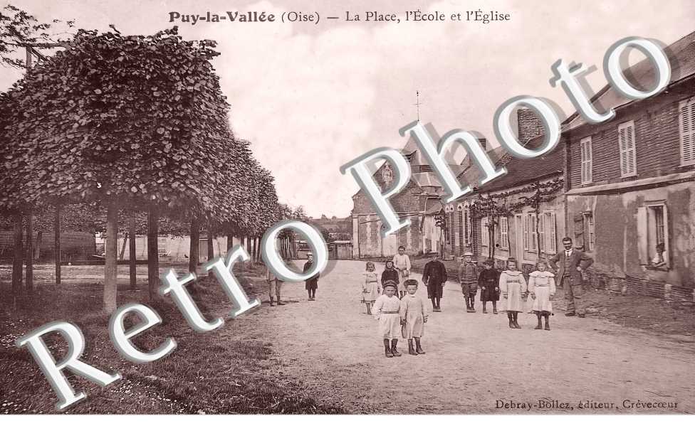 la place, l'école et l'église