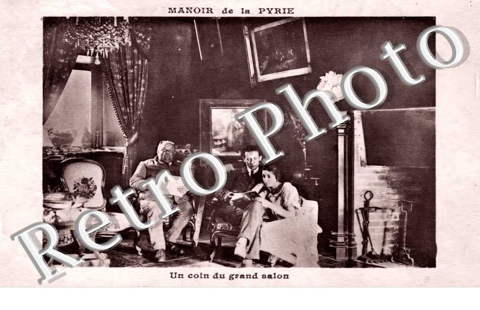 manoir de Pyrie. Un coin du grand salon