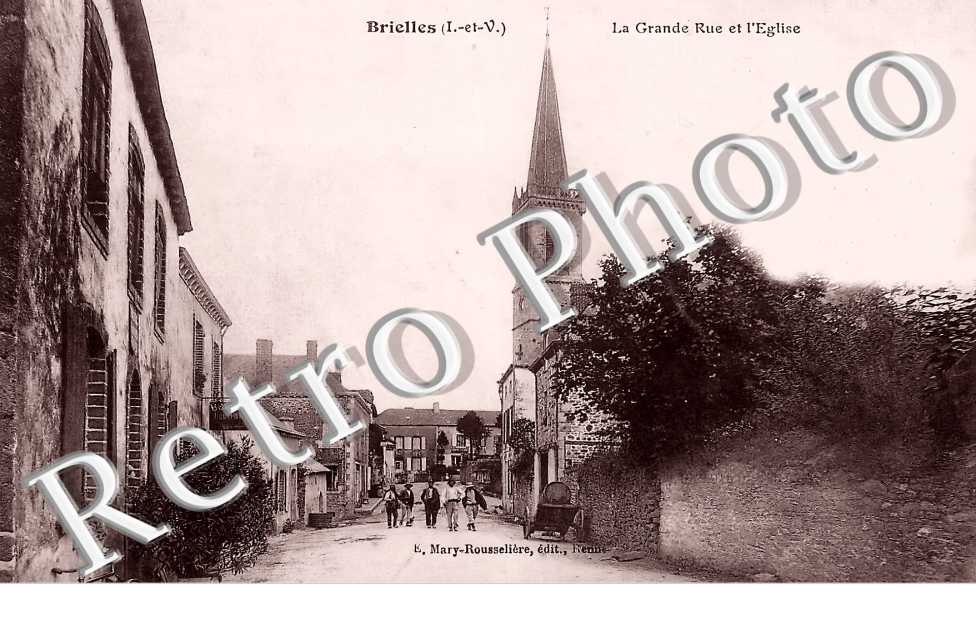 la grande rue et l&#039;église.