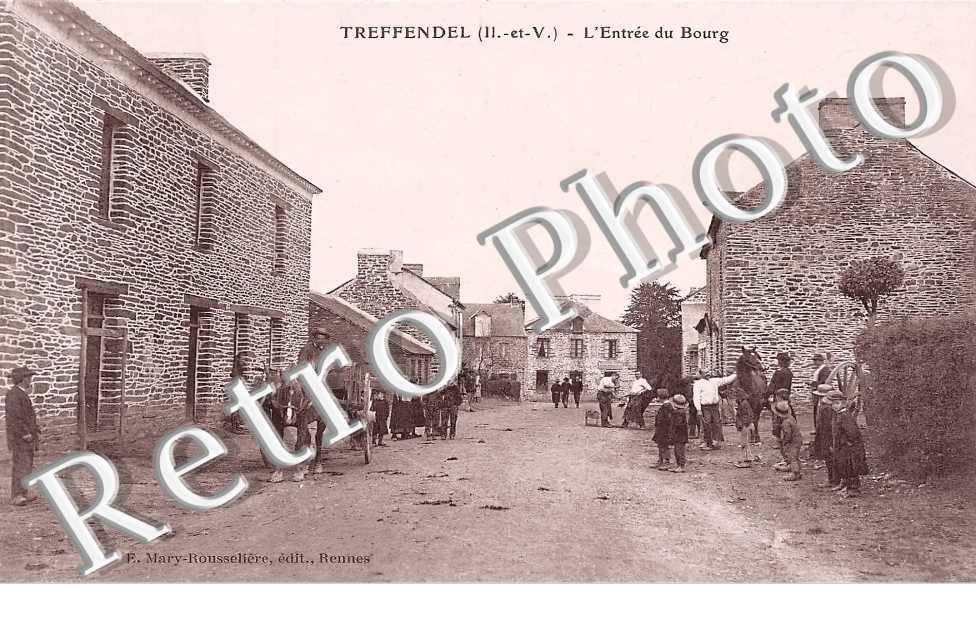 l&#039;entrée du bourg.