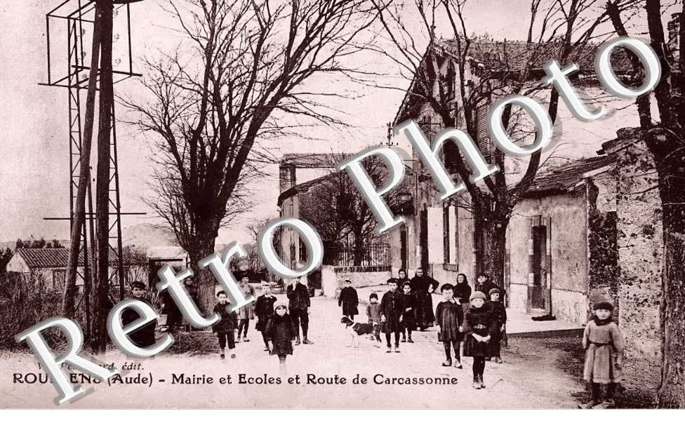 Mairie et écoles et route de Carcassonne