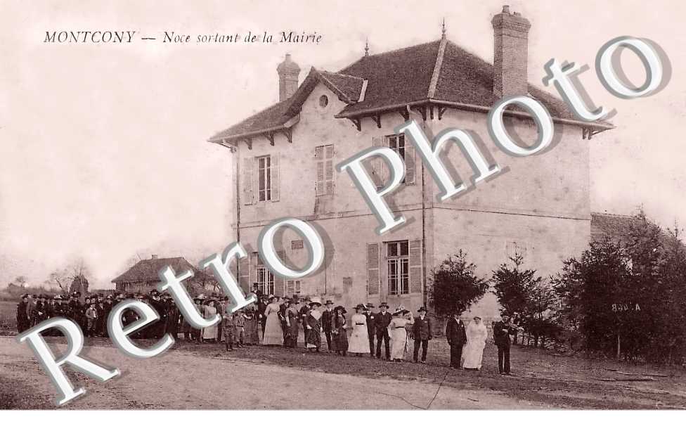 Noce sortant de la Mairie