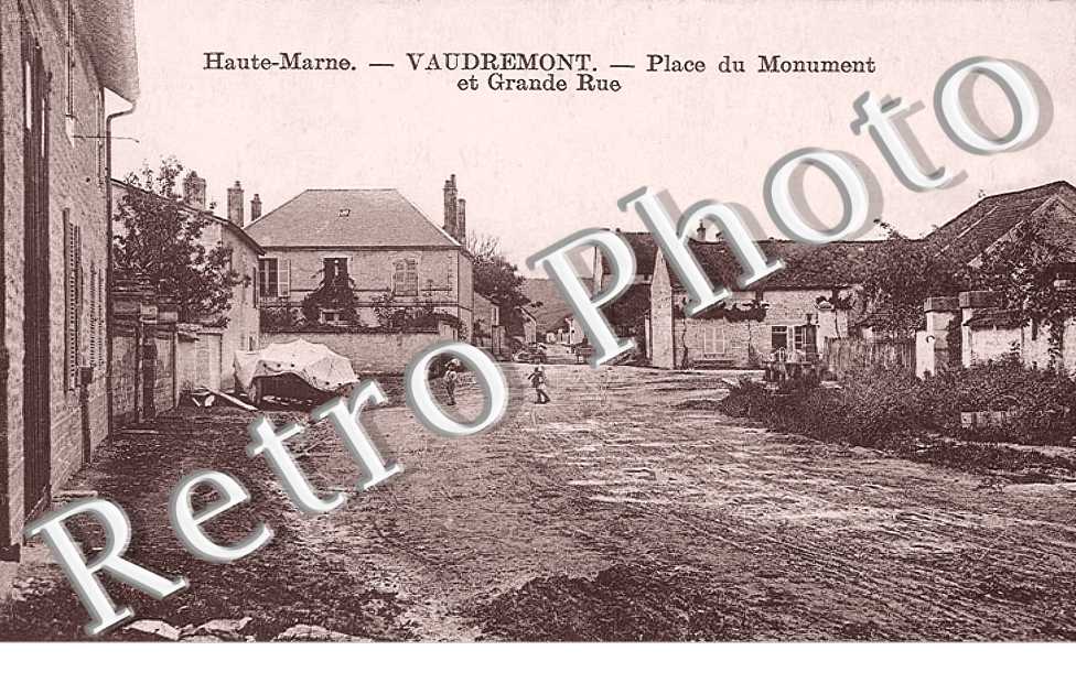 place du monument et grande rue