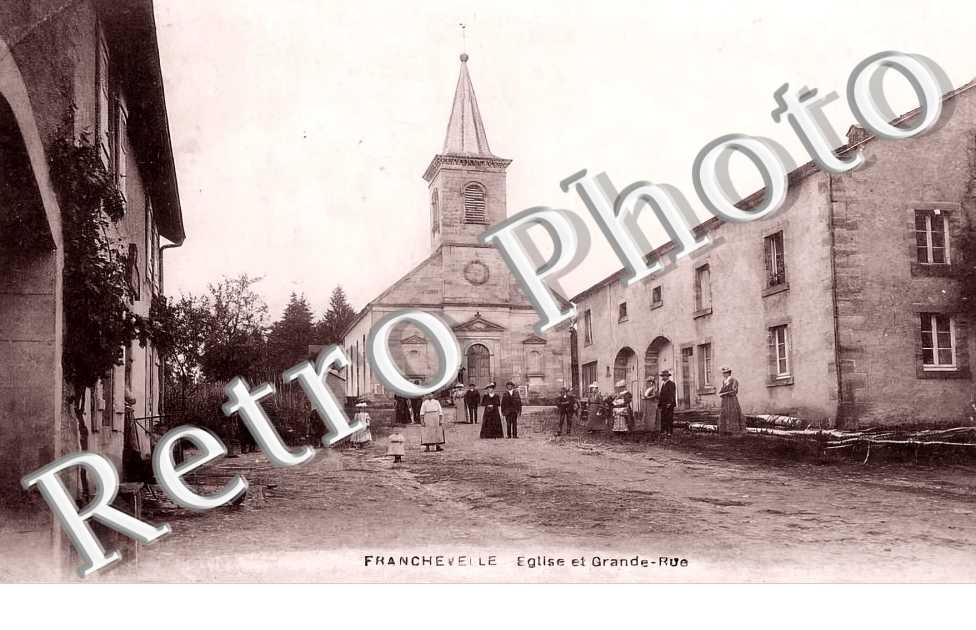 église et grande rue