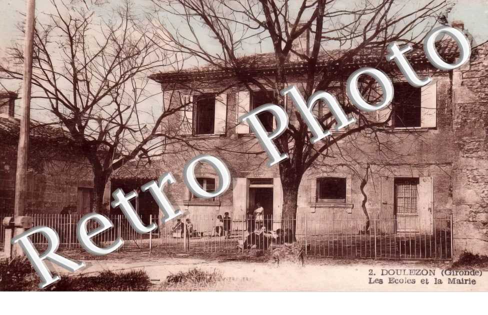 les écoles et la mairie