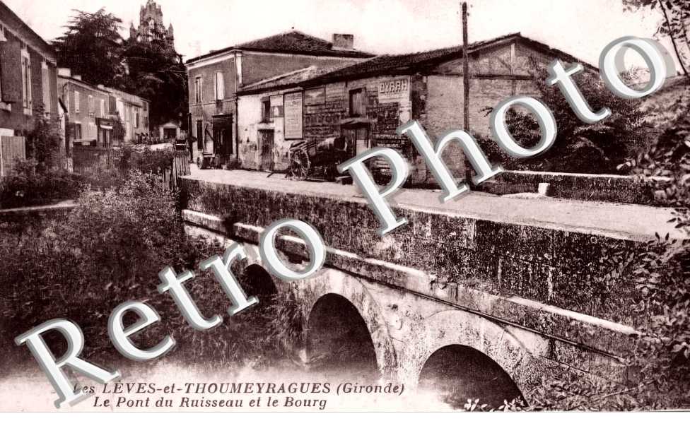 le Pont du ruisseau et le bourg