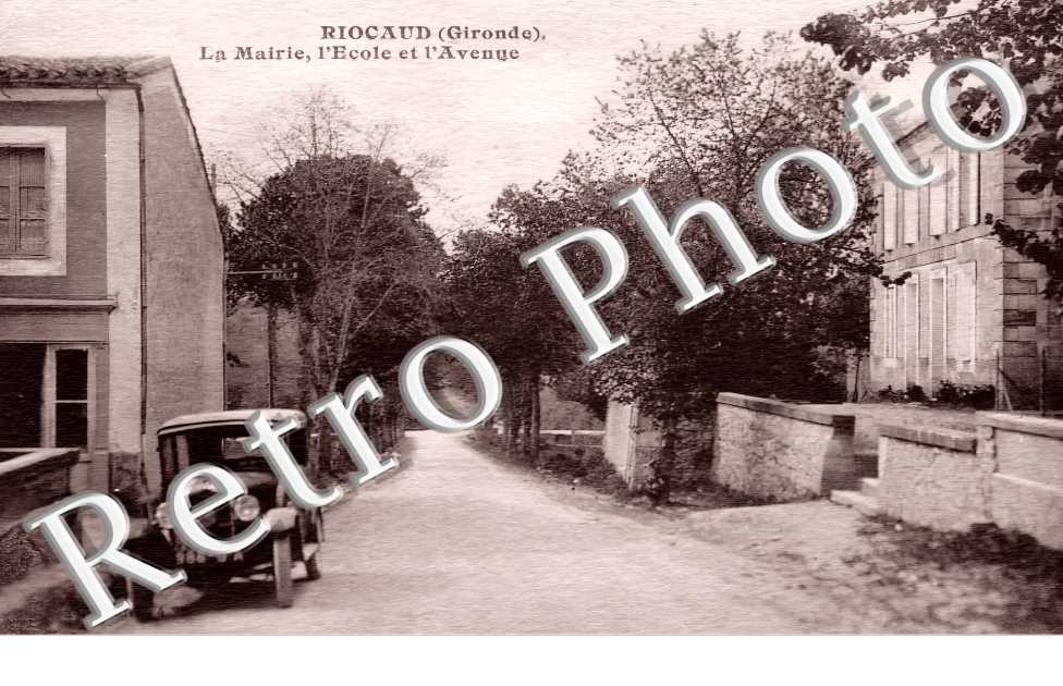 la mairie, l&#039;école et l&#039;avenue