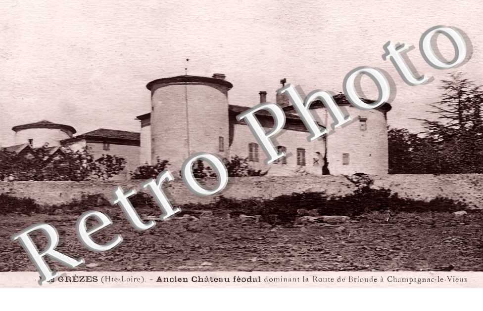 les Grèzes. Ancien chateau féodal