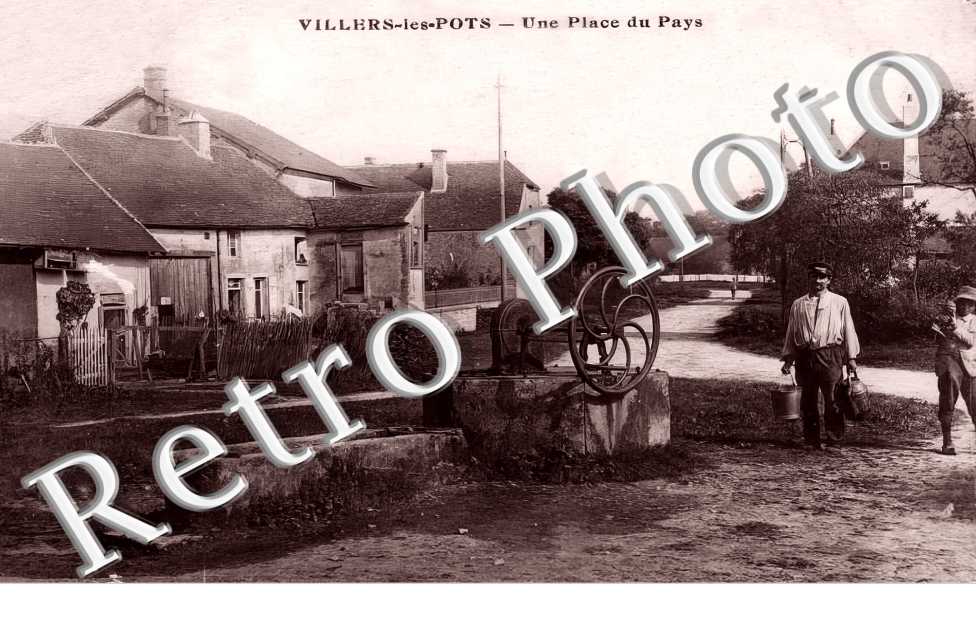 une place du pays