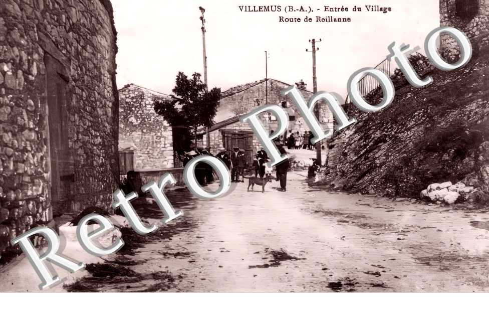 entrée du village, route de Reillanne