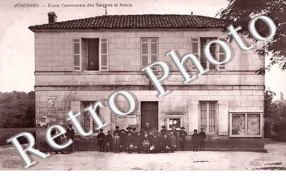 école communale des garçons et mairie