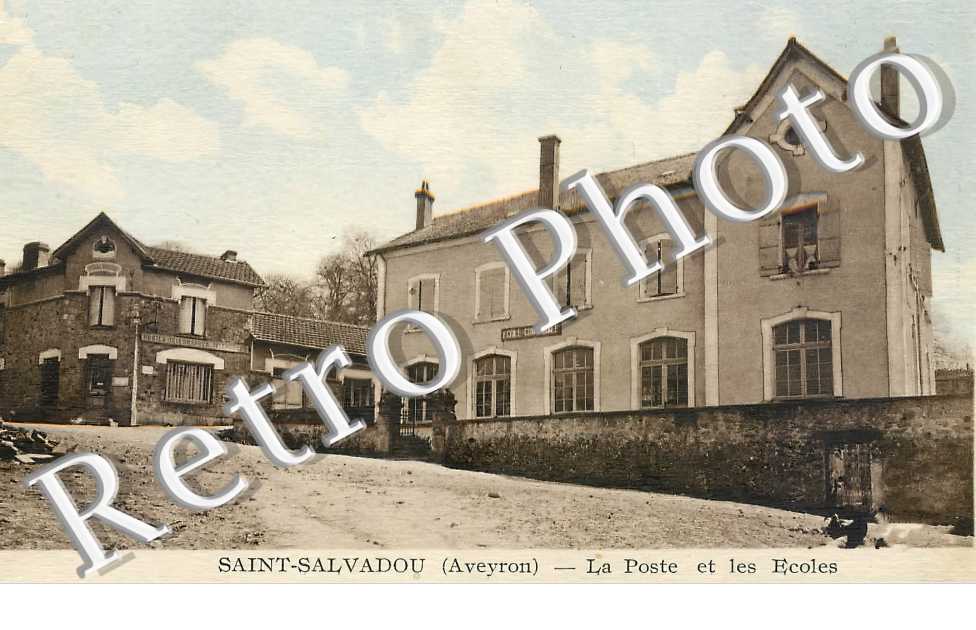 la poste et les écoles
