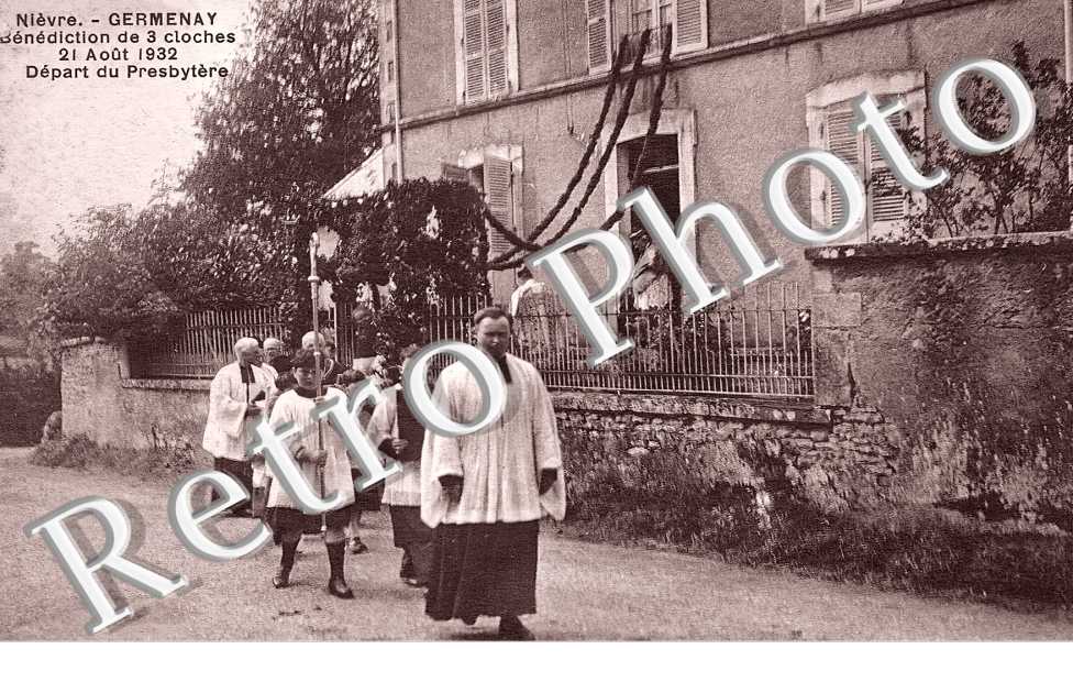 bénédiction de 3 cloches 21 août 1932. Départ du presbytère