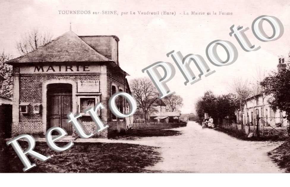la mairie et la ferme