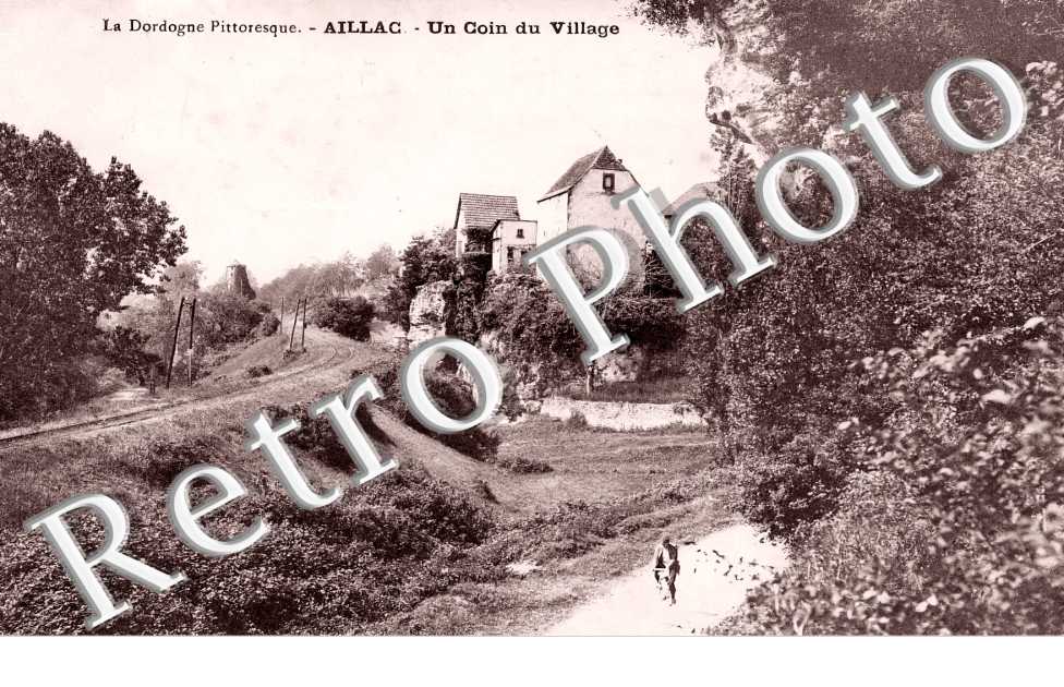 Aillac. Un coin du village
