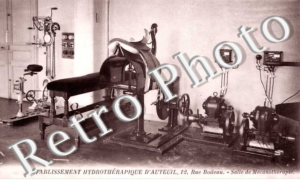 Etéblissement Hydrothérapique d'Auteuil 12 rue Boileau. Salle de mécanothérapie.
