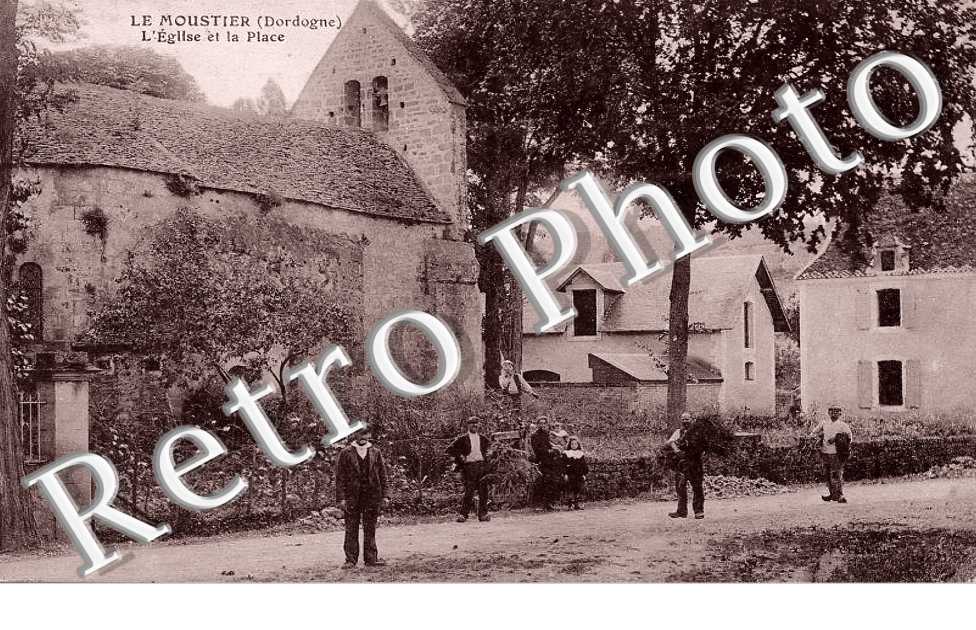l&#039;église et la place