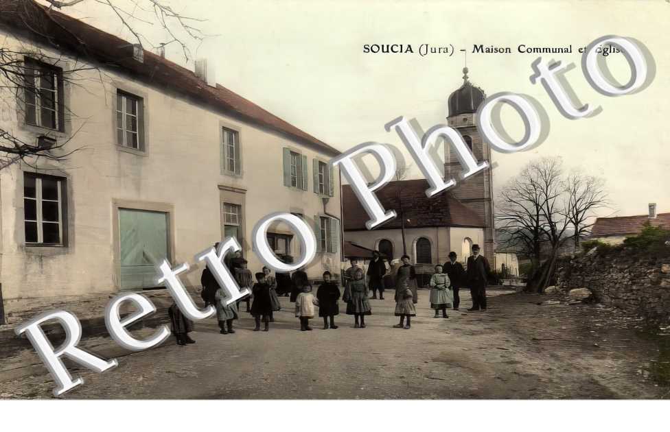 maison communal et église