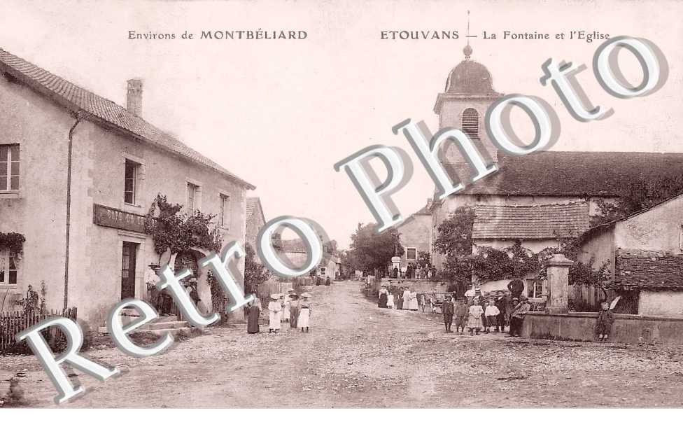 la fontaine et l&#039;église