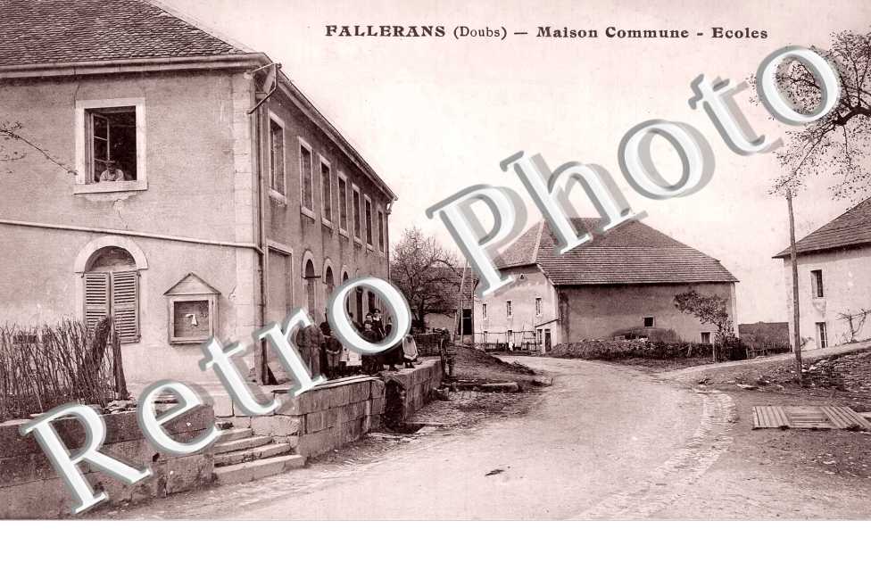 maison commune. Ecoles
