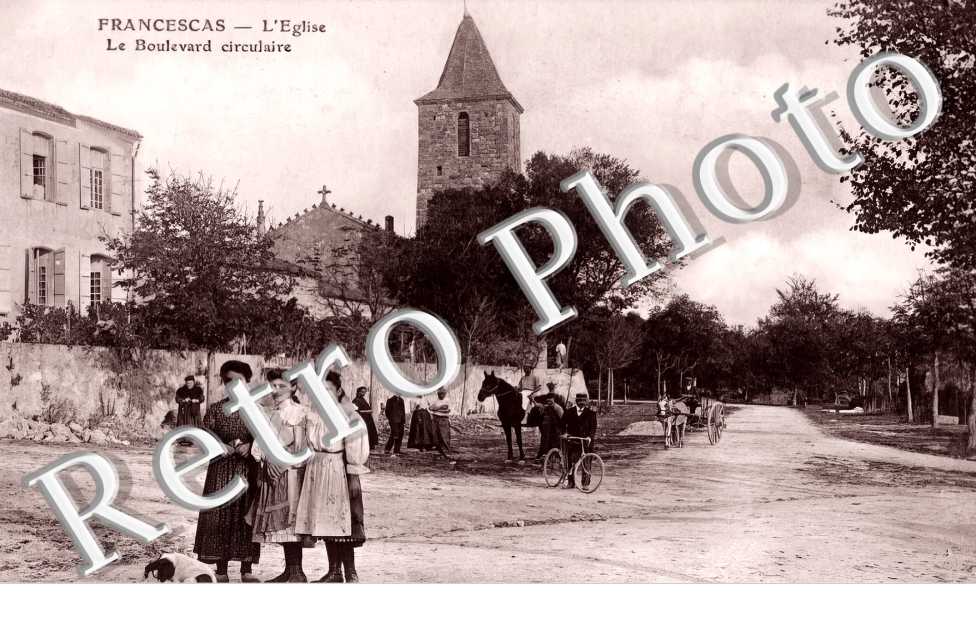 l&#039;église. Le boulevard circulaire.