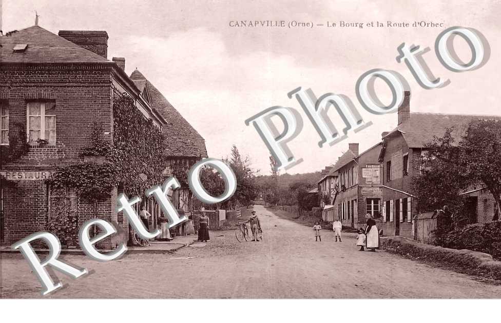 le bourg et la route d&#039;Orbec